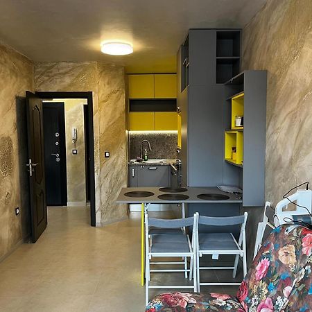 Fully Furnished Apartment-B7 Varna Eksteriør bilde